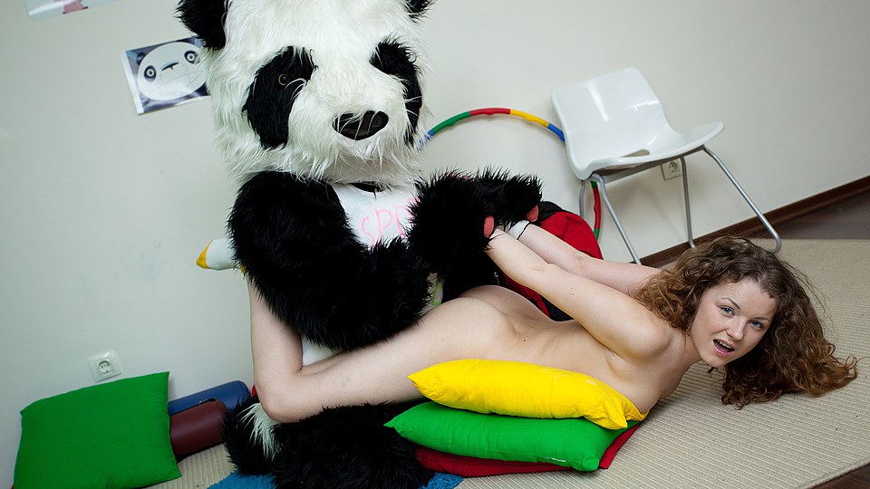 Sporty sexy teen fucks with funny Panda